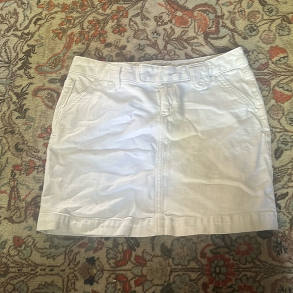 Banana Republic white skirt (price negotiable) - Picture 1 of 1